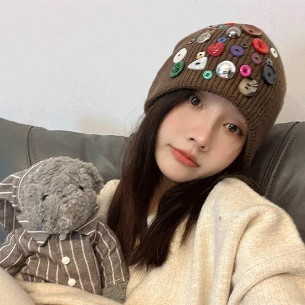 Яркая шапка-бини с пуговицами, – обзор и цена Beanie Cuffed Knit